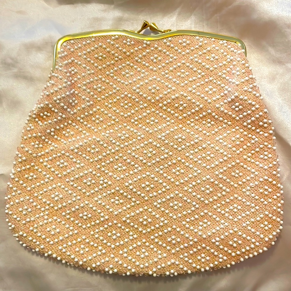 Corde-Bead Peachy Kiss Lock Clutch Made In USA